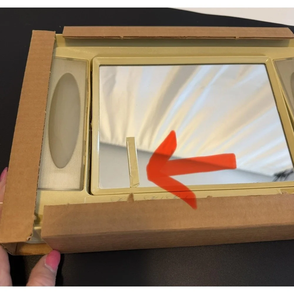1970 s Northern Light n Look Lovely Make-up Mirror - WORKS